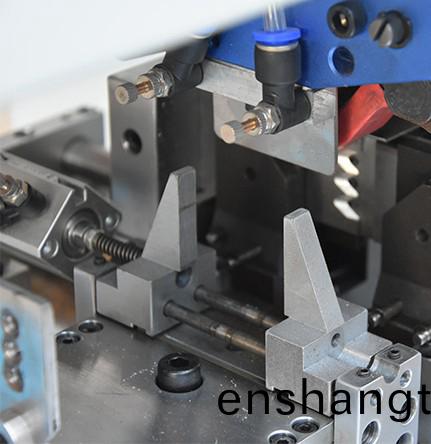 全(quan)自(zi)動(dòng)高速裁(cai)線(xian)剝皮機(jī)(ji)（編(bian)織(zhi)熱(re)剝(bo)）